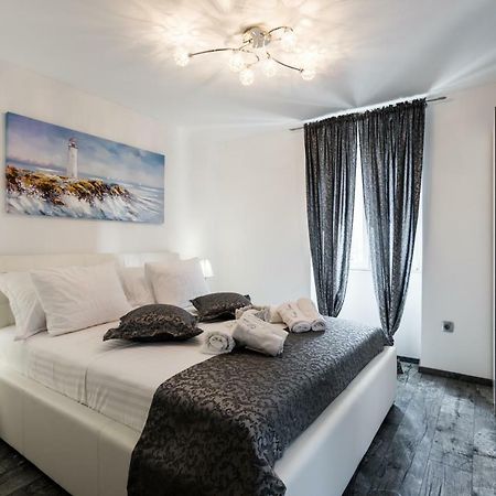 Nona Lena Studio Appartement Split Buitenkant foto
