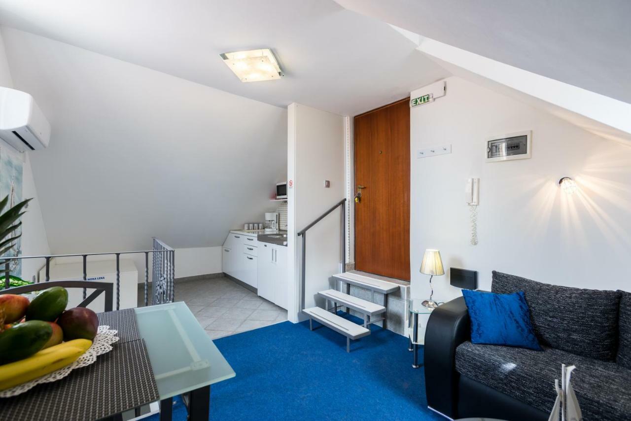 Nona Lena Studio Appartement Split Buitenkant foto